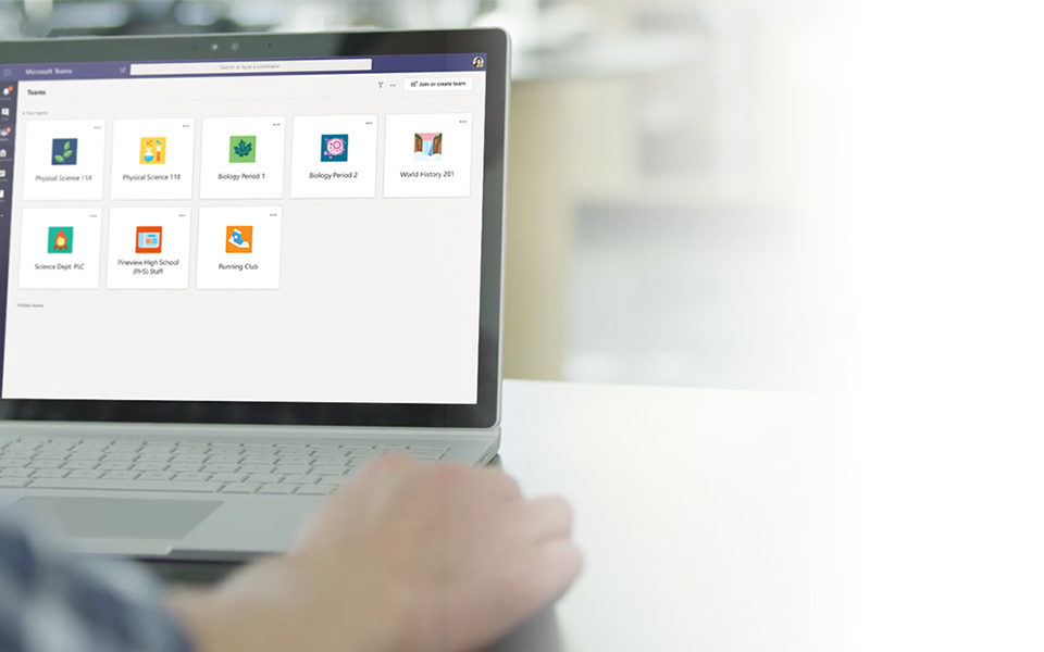 Scuola Digitale: Microsoft forma via webinar 30mila docenti