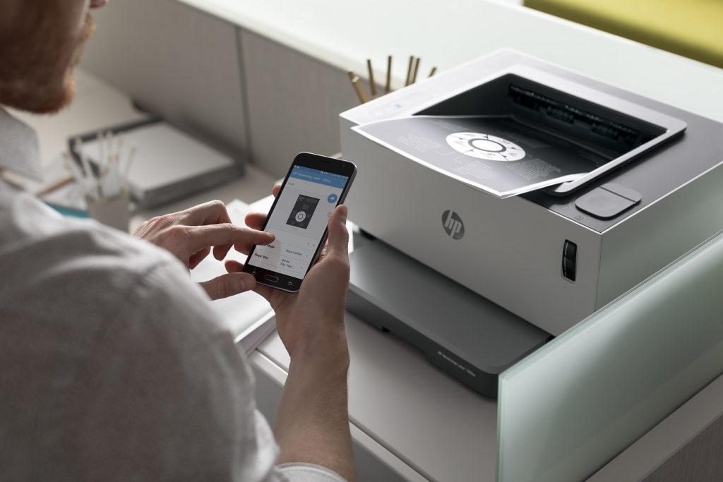 HP Neverstop and HP Smart App for mobile, connected printing
