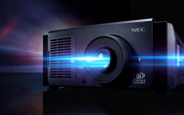 NEC_proiettore_cinema_NC1402L
