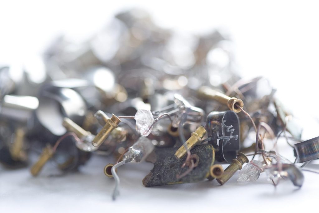 Freeriding online e responsabilità estesa del produttore: gli Stati Membri sviluppano soluzioni per prevenire vendite non conformi attraverso le piattaforme di commercio elettronico Consorzio Ecolamp_residuo_trattamento_freeriding