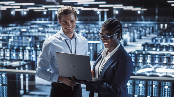 Notebook aziendali ASUS di scena a IFA 2022