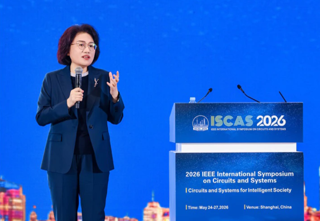 Huawei presenta la legge di scaling Tau (τ), aprendo la strada a nuovi traguardi nella densità dei transistor e nelle prestazioni dei sistemi He Tingbo, President of Huawei Semiconductor e Director del Huawei Scientist Committee